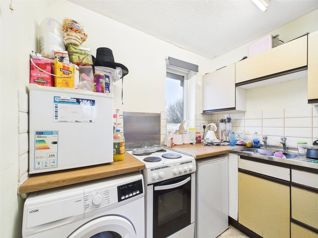 Property photo 3 of 8 Picture No. 08