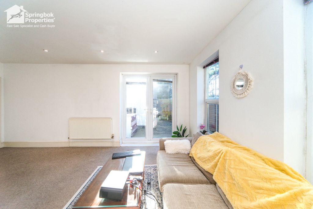 Property photo 3 of 10 Image 3