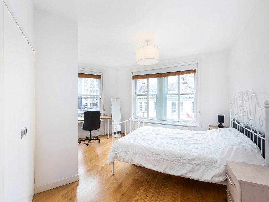 Property photo 3 of 7 Great Marlborough St
