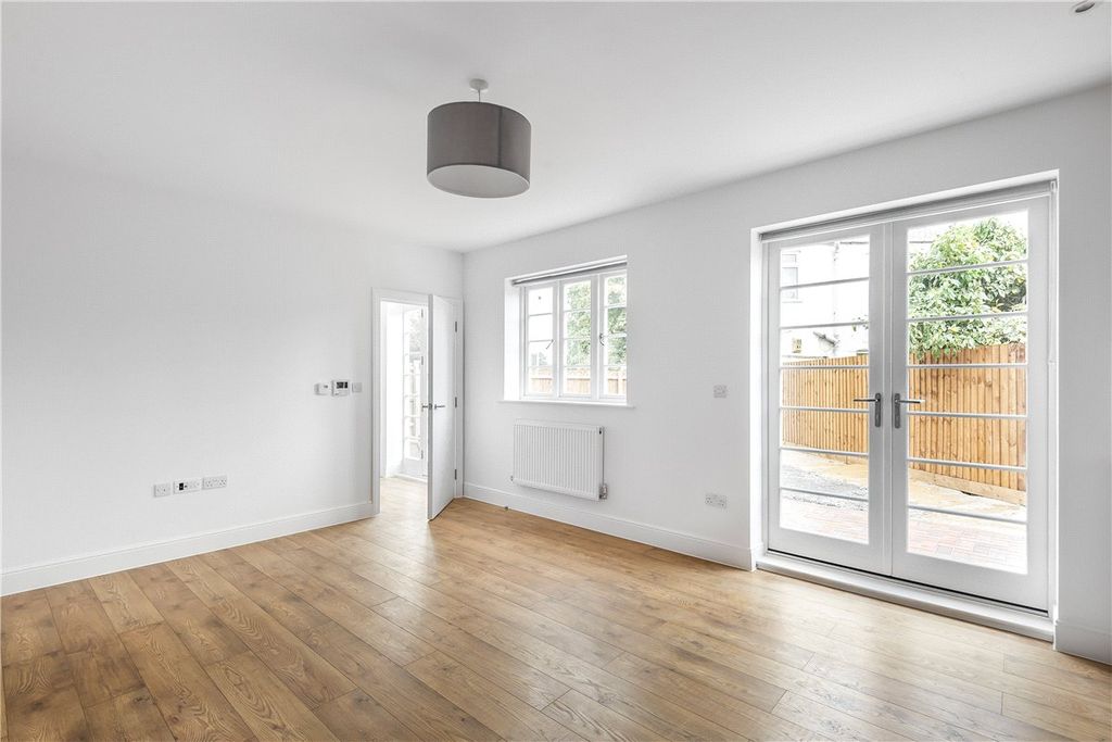 Property photo 3 of 17 Picture No. 04