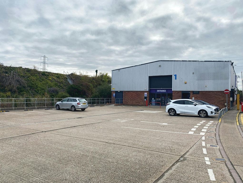 Property photo 1 of 2 Unit1Crayside_Image1.Jpg