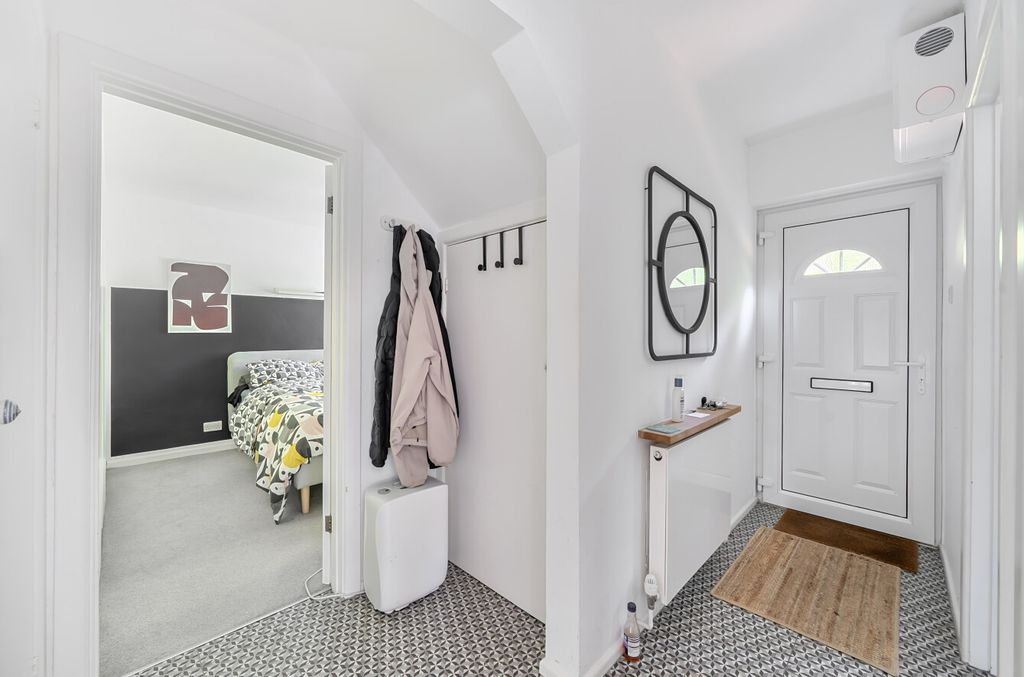 Property photo 3 of 9 1492760-5-6A57535...
