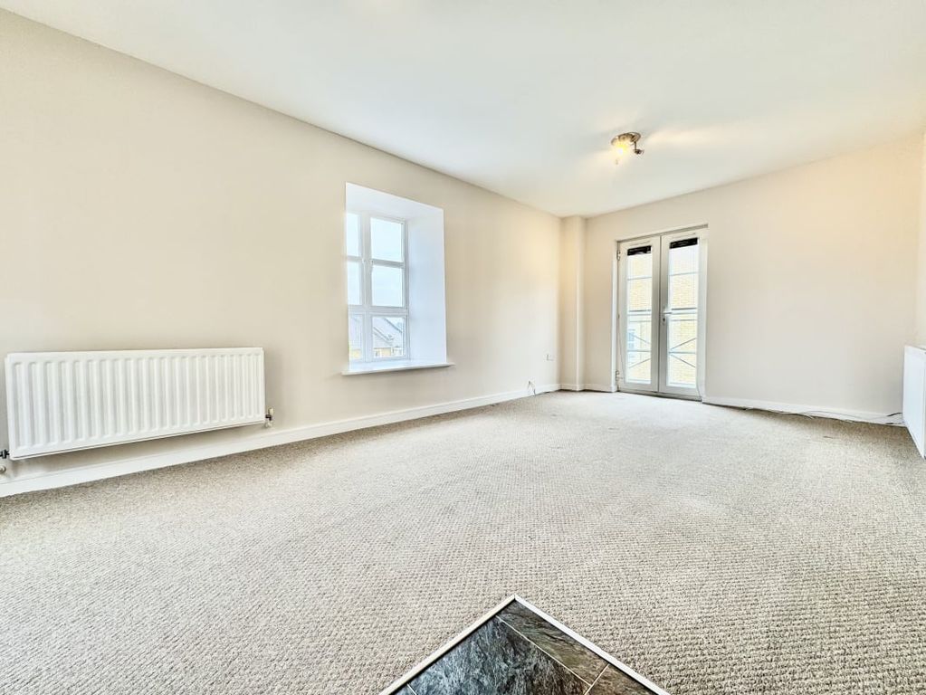Property photo 2 of 26