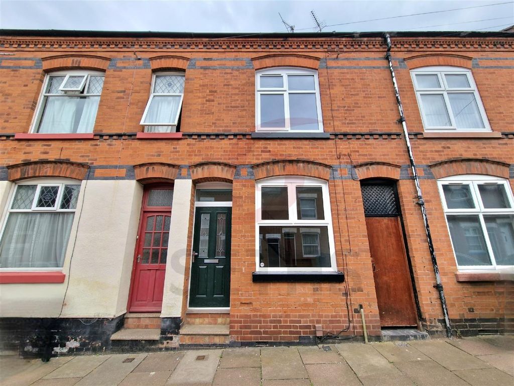 Property photo 1 of 11 Front
