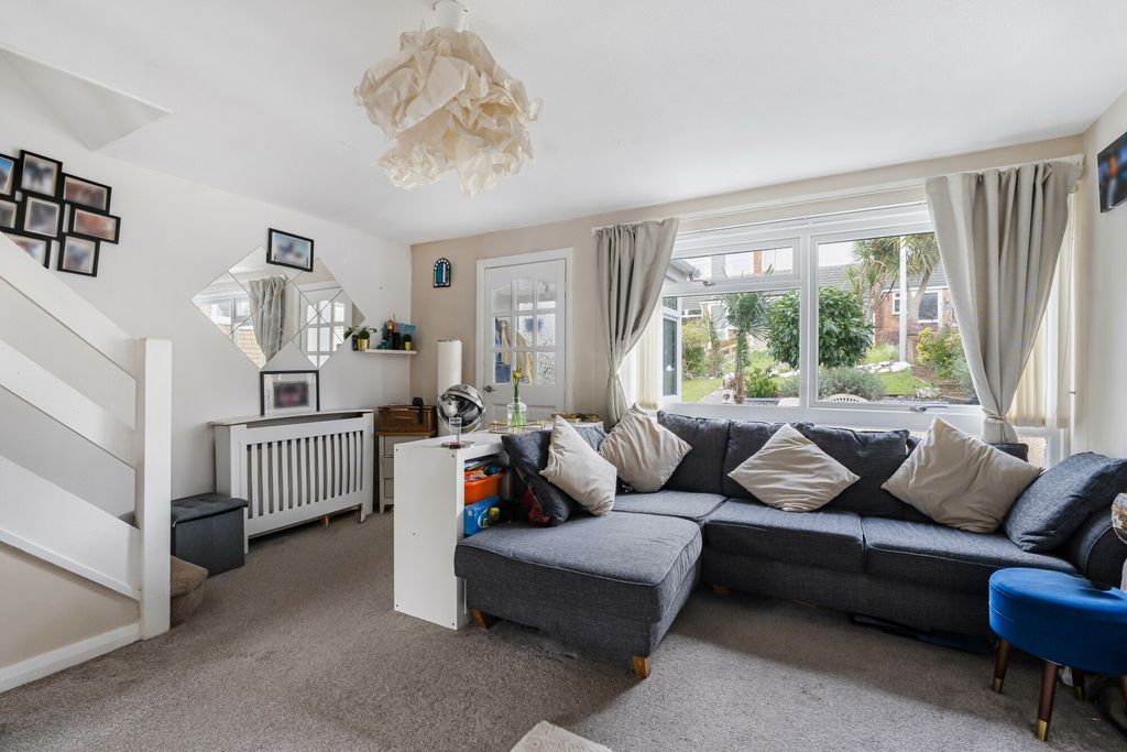 Property photo 3 of 24