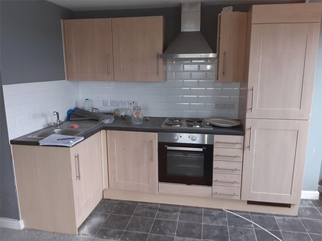 Property photo 2 of 19 Picture No. 01