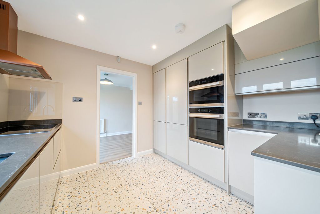 Property photo 2 of 18 1525467 (10).Jpg