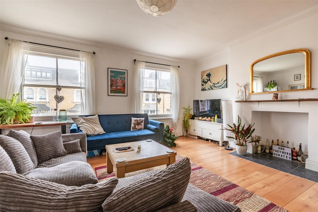 Property photo 2 of 12 Living Room