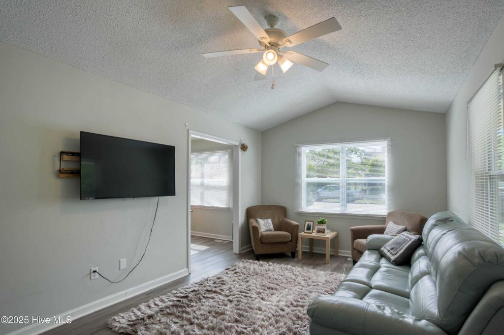 Property photo 2 of 19 <Alttext/>