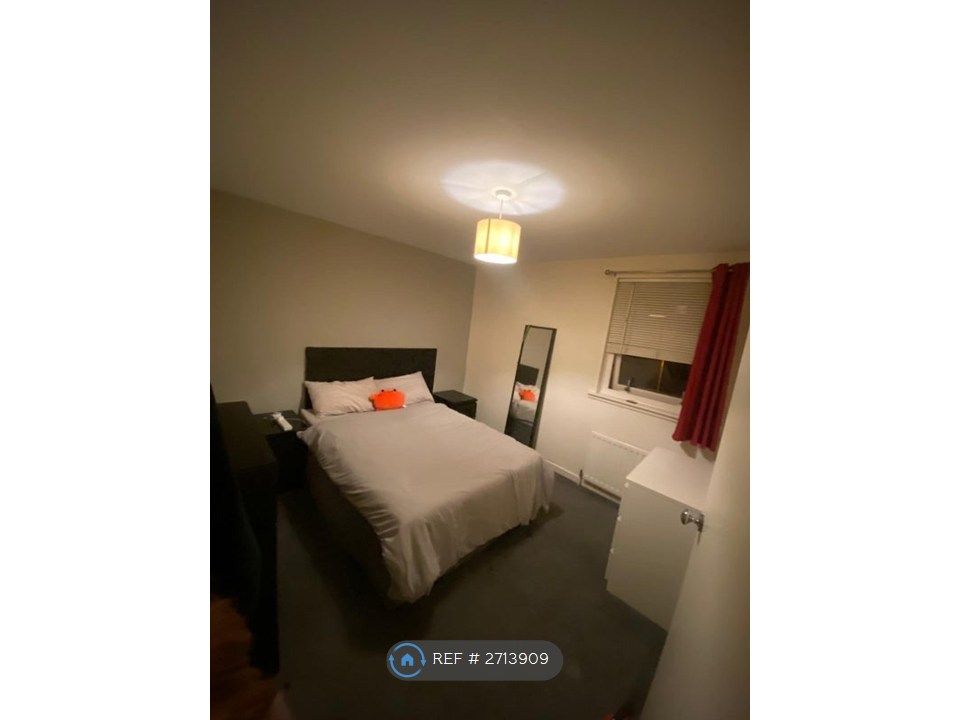 Property photo 3 of 4 Bedroom 1