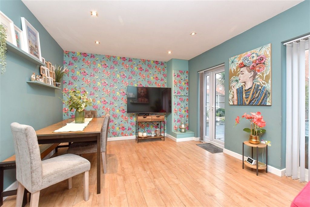 Property photo 3 of 15 Sitting/ Dining Room