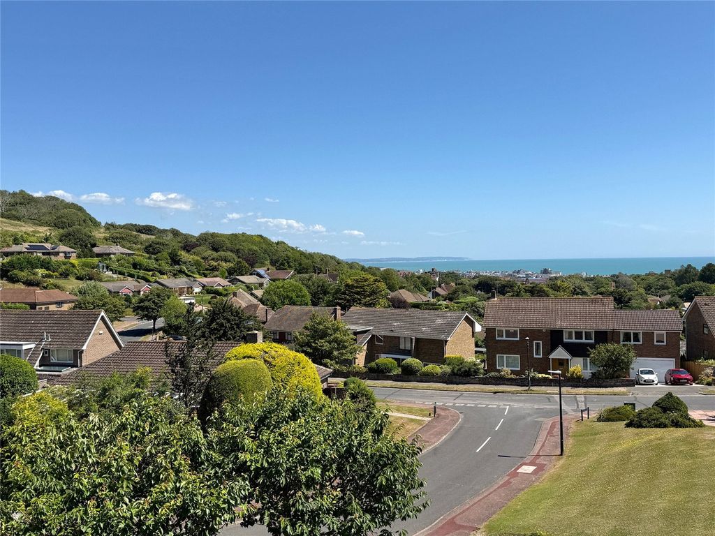 Property photo 3 of 19 Picture No. 18