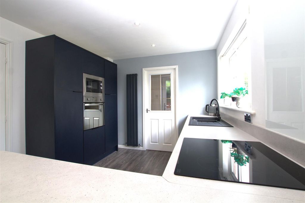 Property photo 2 of 23 Kitchen 2.Jpg