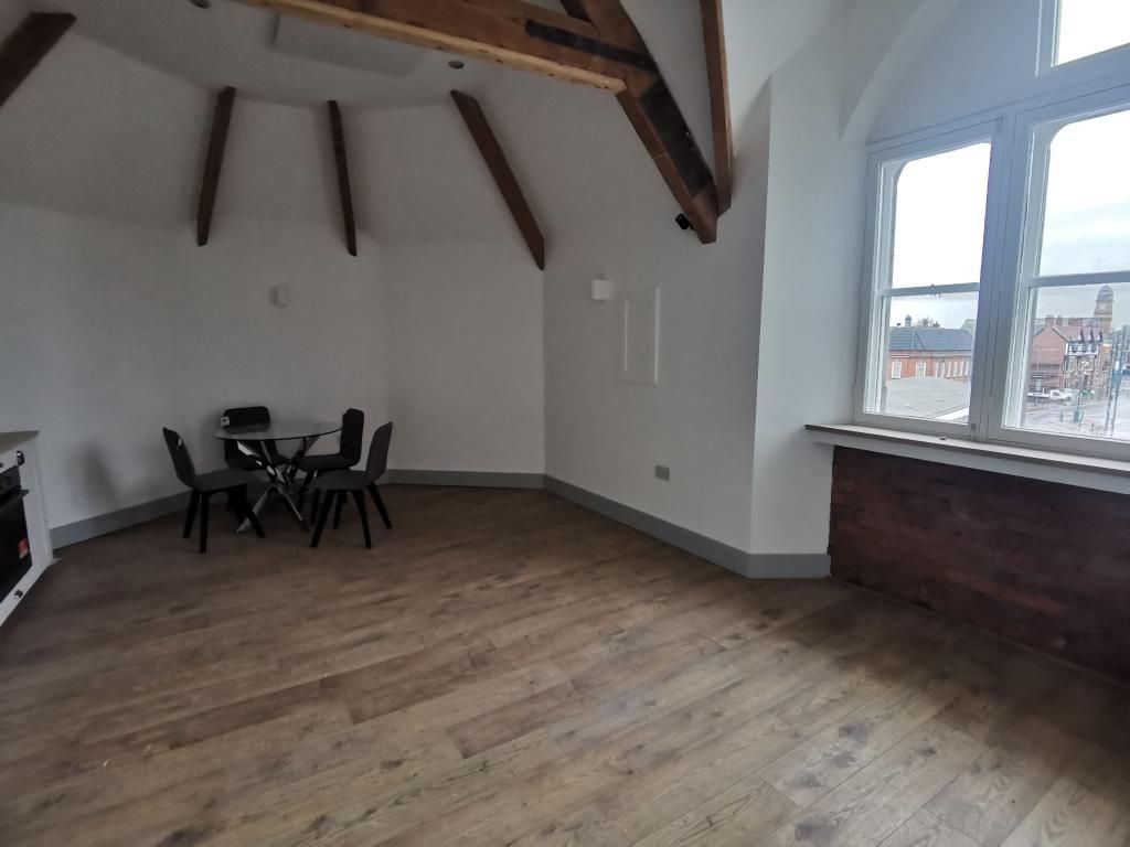 Property photo 3 of 16 Gallery