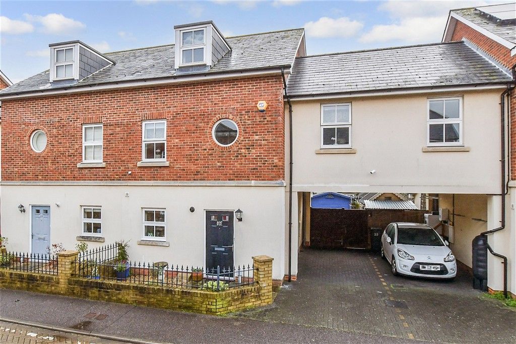 Property photo 2 of 17 External (Web)