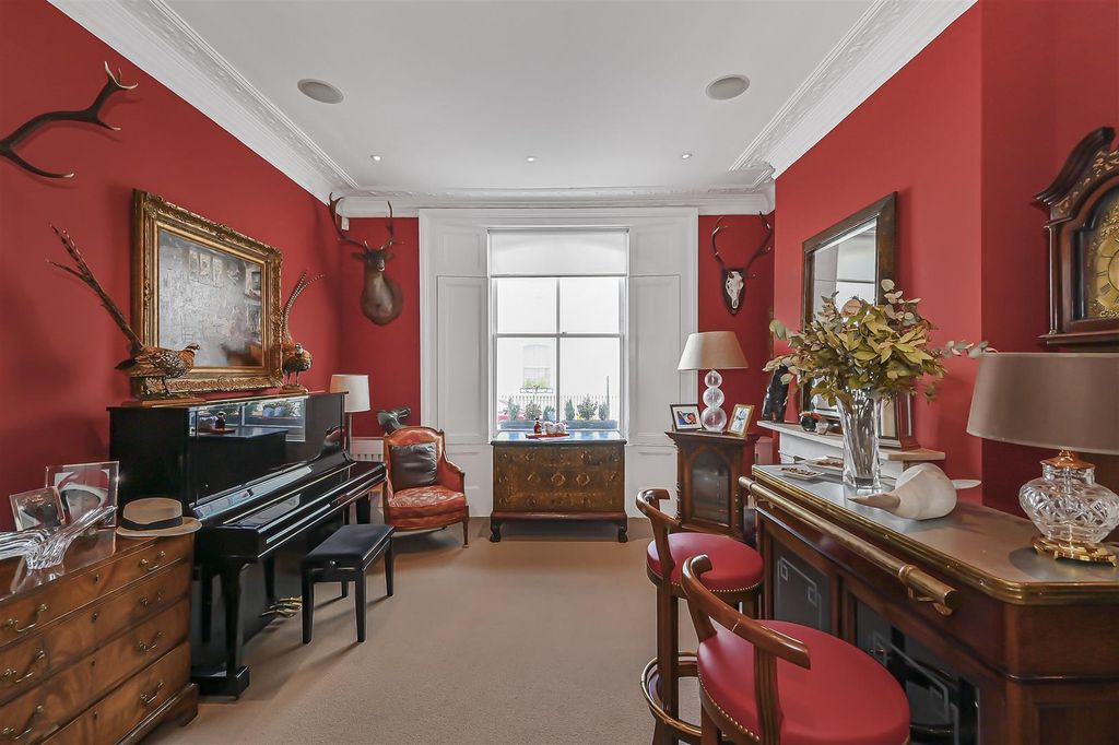 Property photo 3 of 12 37-Limerston-Street01.Jpg