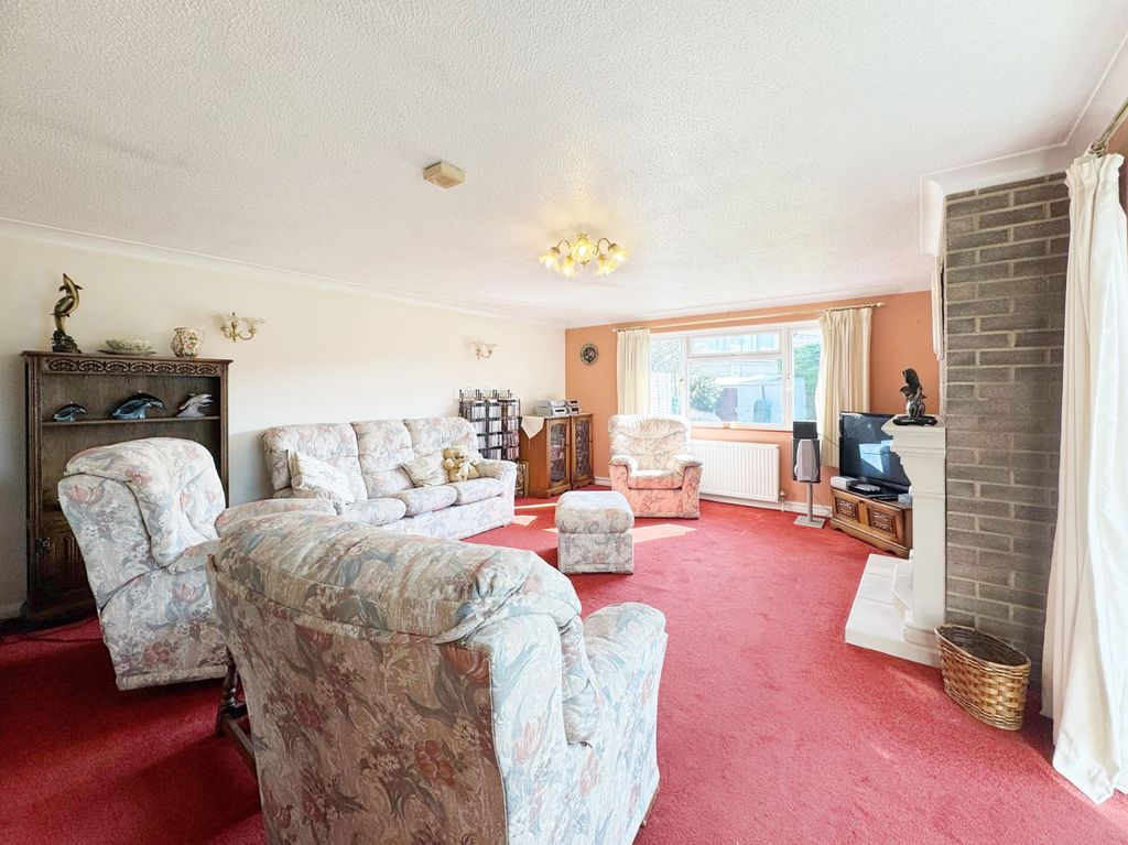 Property photo 3 of 26