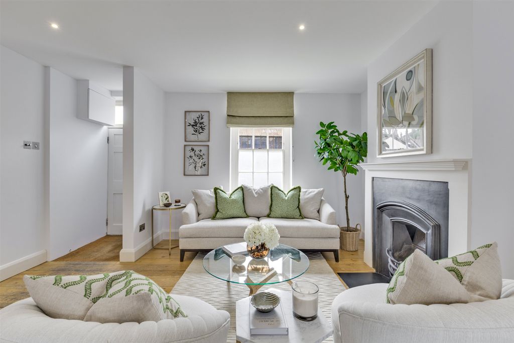 Property photo 2 of 13 Picture No. 36