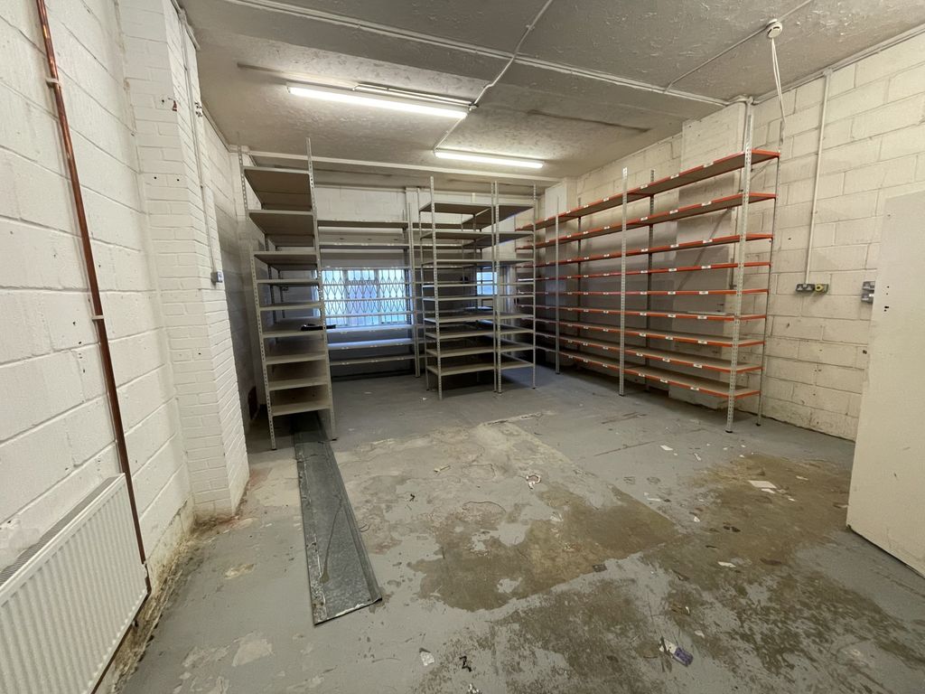 Property photo 3 of 4