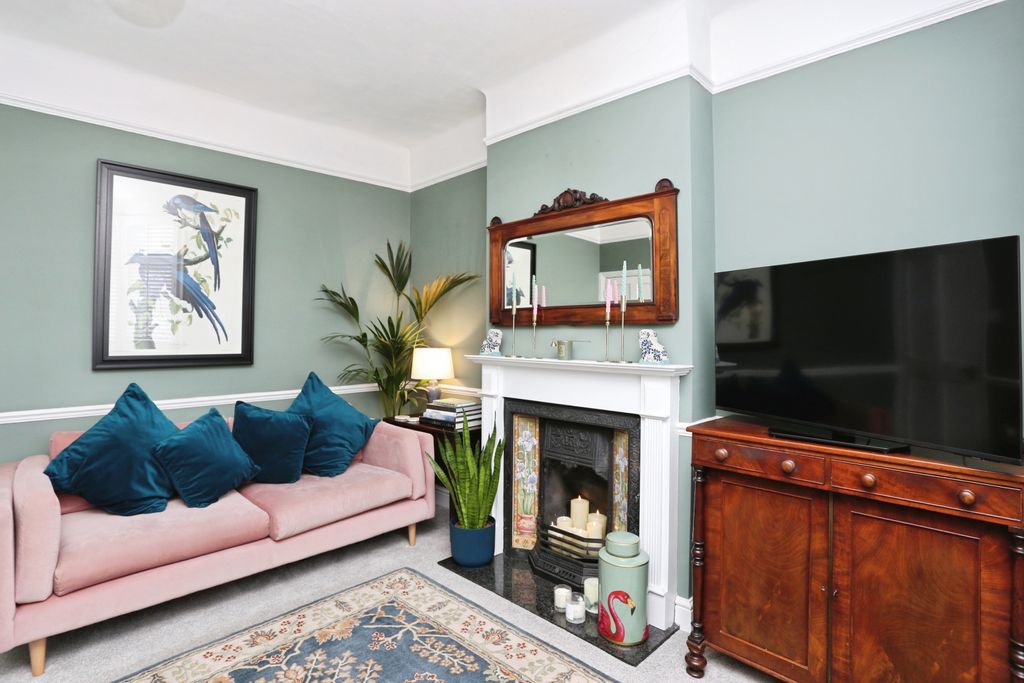 Property photo 3 of 19 Img_1819