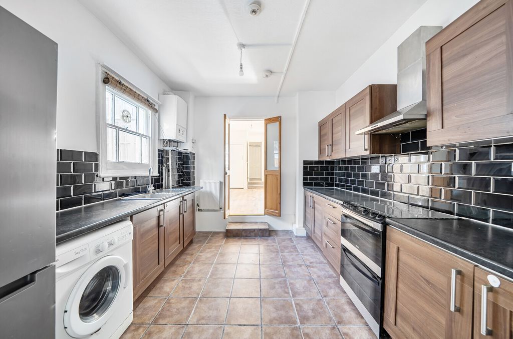 Property photo 3 of 14 1-6Ab49c06Dd1B5-1...