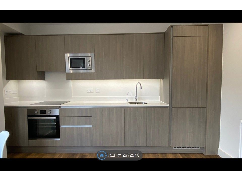 Property photo 2 of 11 Kitchen 2