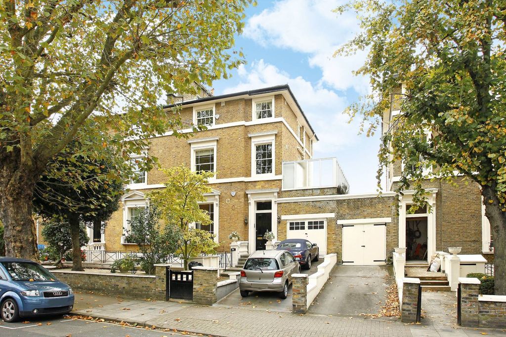 Property photo 2 of 6