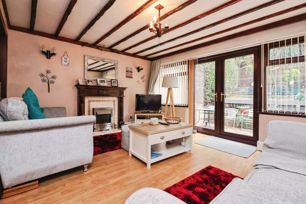 Property photo 2 of 16