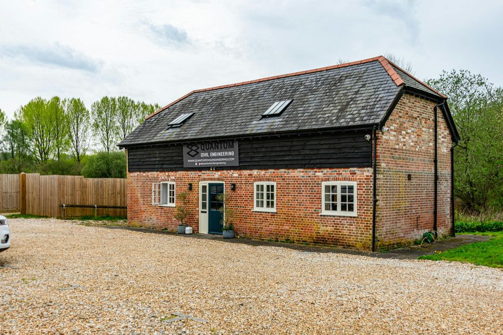 Property photo 1 of 5 25.Jpg