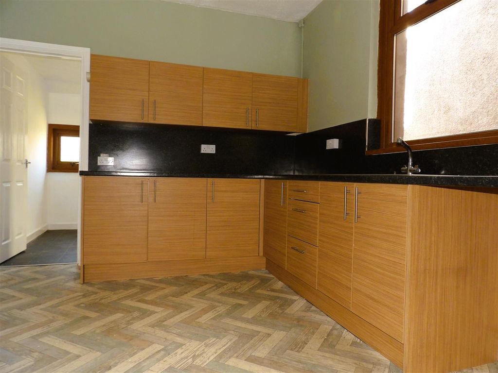 Property photo 1 of 16 Kitchen