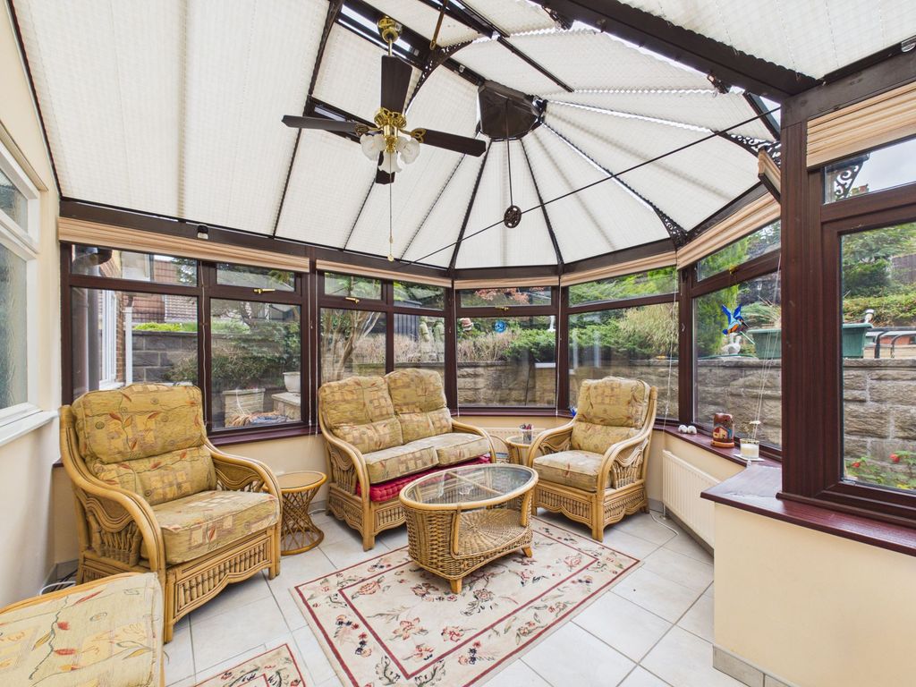 Property photo 3 of 22 Conservatory