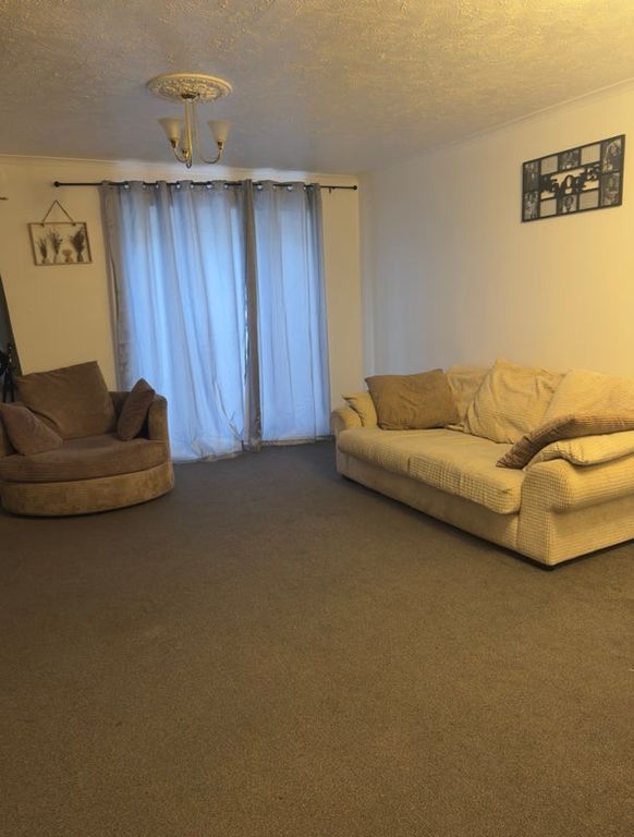 Property photo 3 of 5