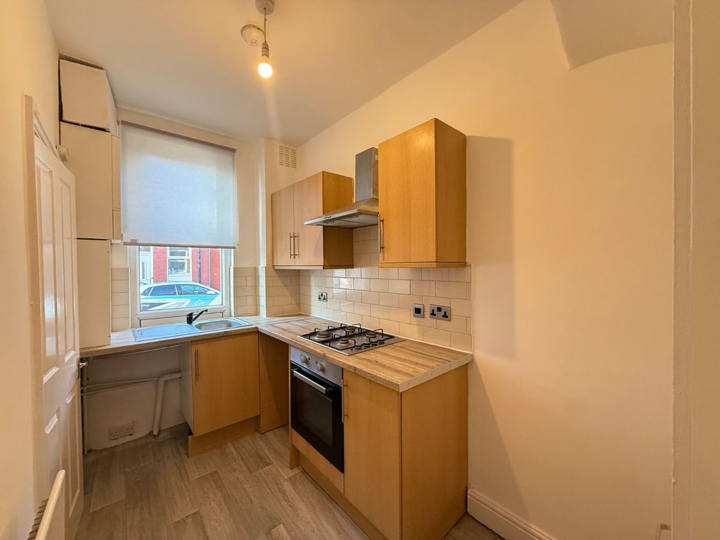 Property photo 2 of 8 Picture No. 03