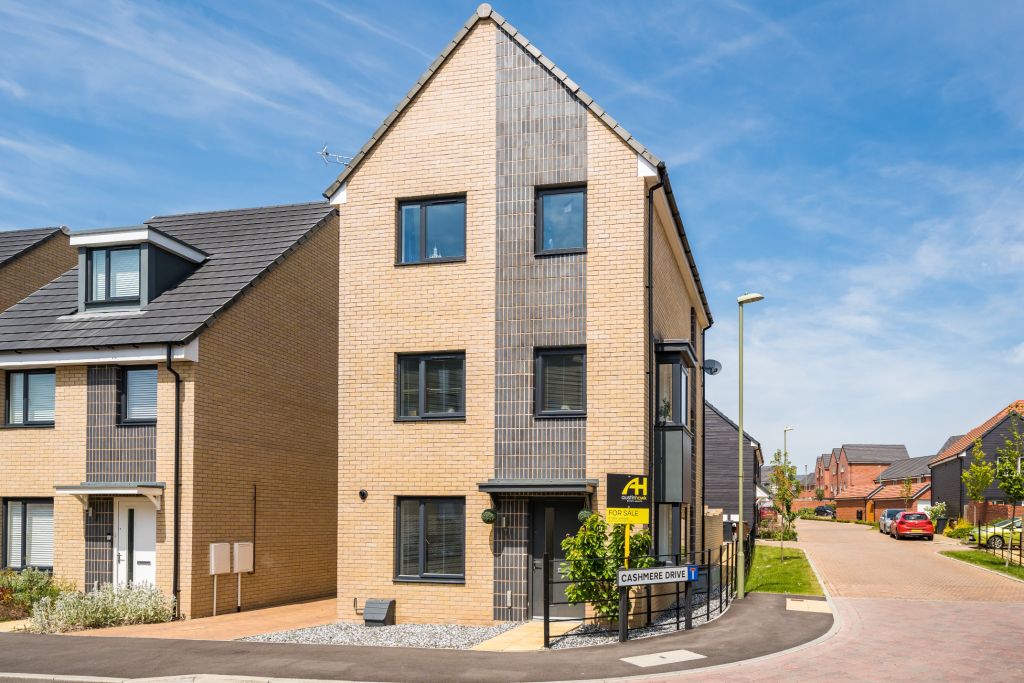 Property photo 1 of 21