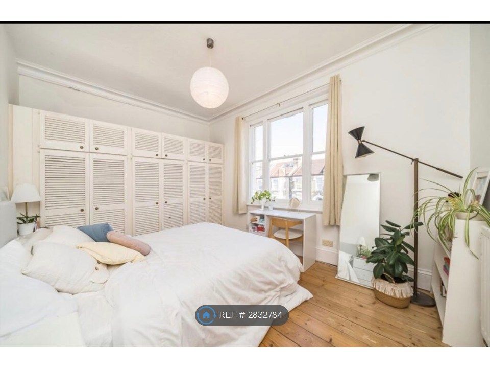 Property photo 3 of 5 Bedroom 1