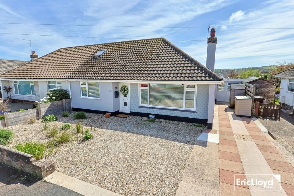 Property photo 1 of 34 Photo 33