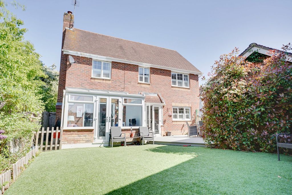 Property photo 3 of 17