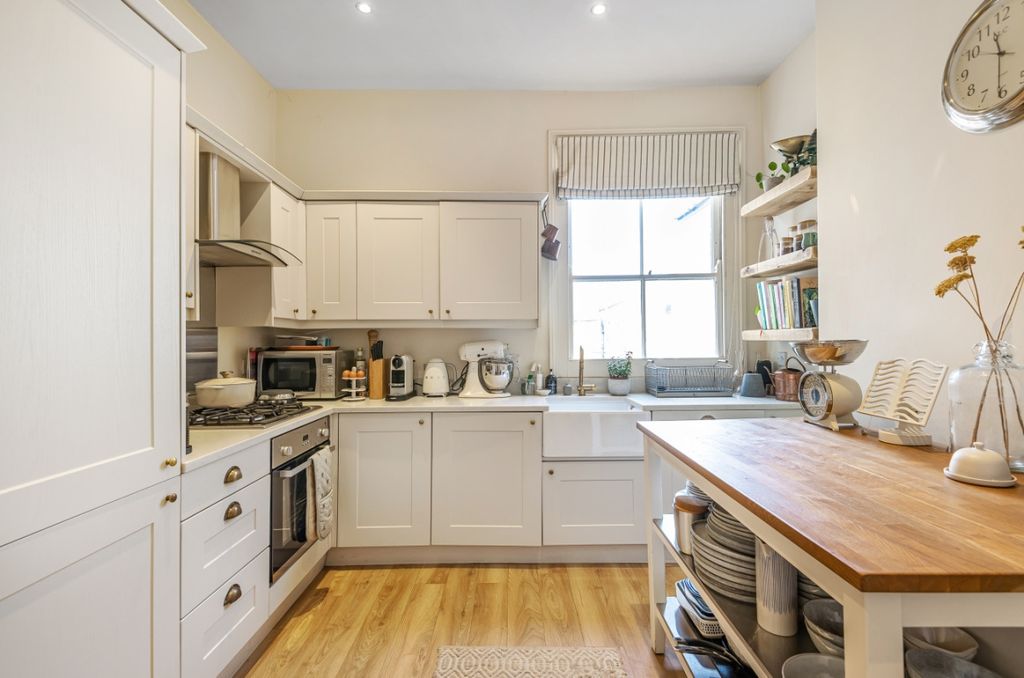 Property photo 2 of 11 829403 (5)