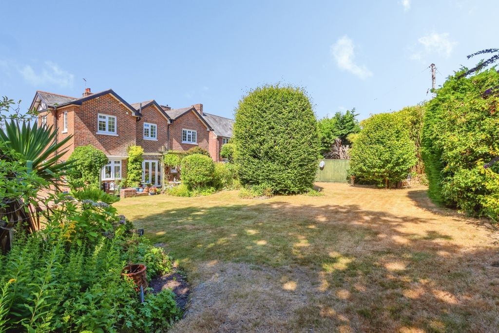 Property photo 2 of 35 Pbox-Img.Jpg