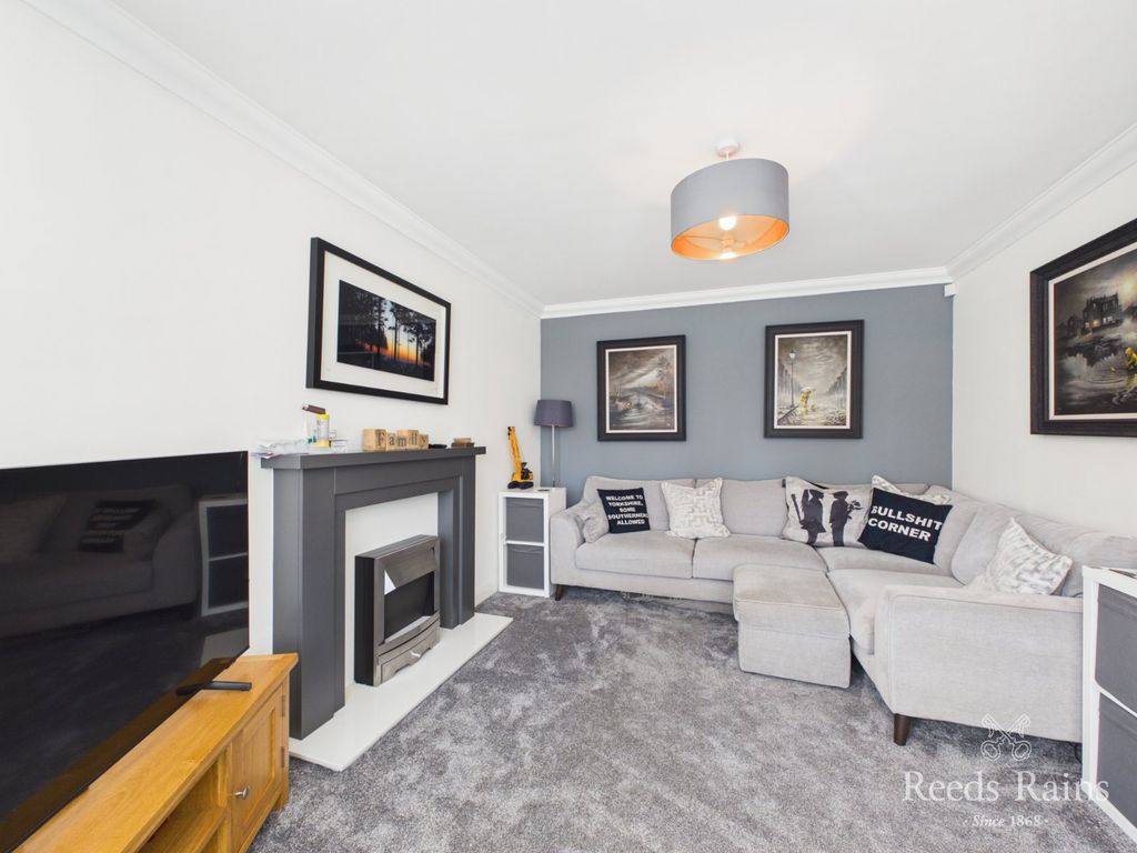 Property photo 3 of 34 Sitting Room