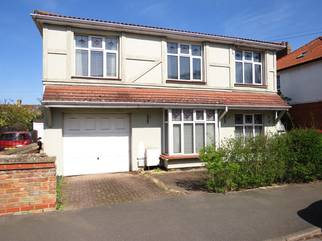 Property photo 1 of 12