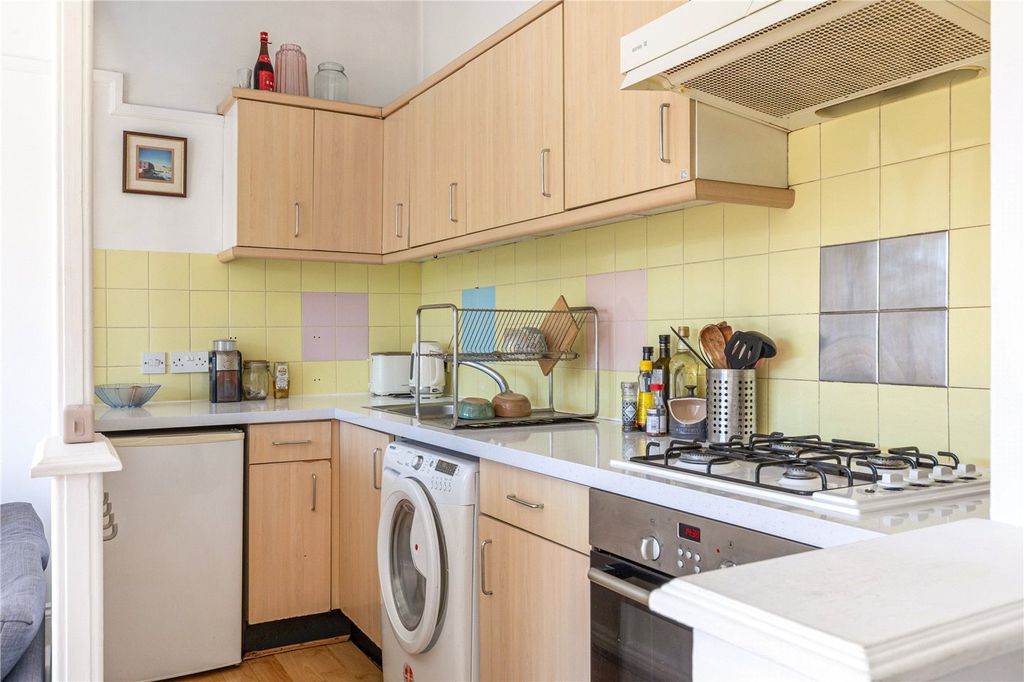 Property photo 3 of 12 Picture No. 14