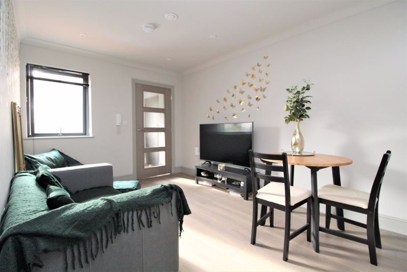 Property photo 2 of 7 Photo 5