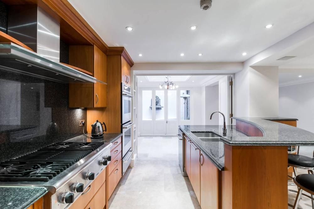 Property photo 2 of 26 E80F902Ed09894F664d66Ffbf8Ae47Fd5E467781.1000x666.