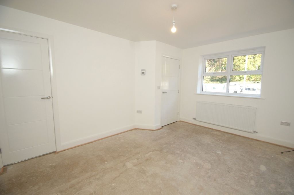 Property photo 3 of 10 0 General