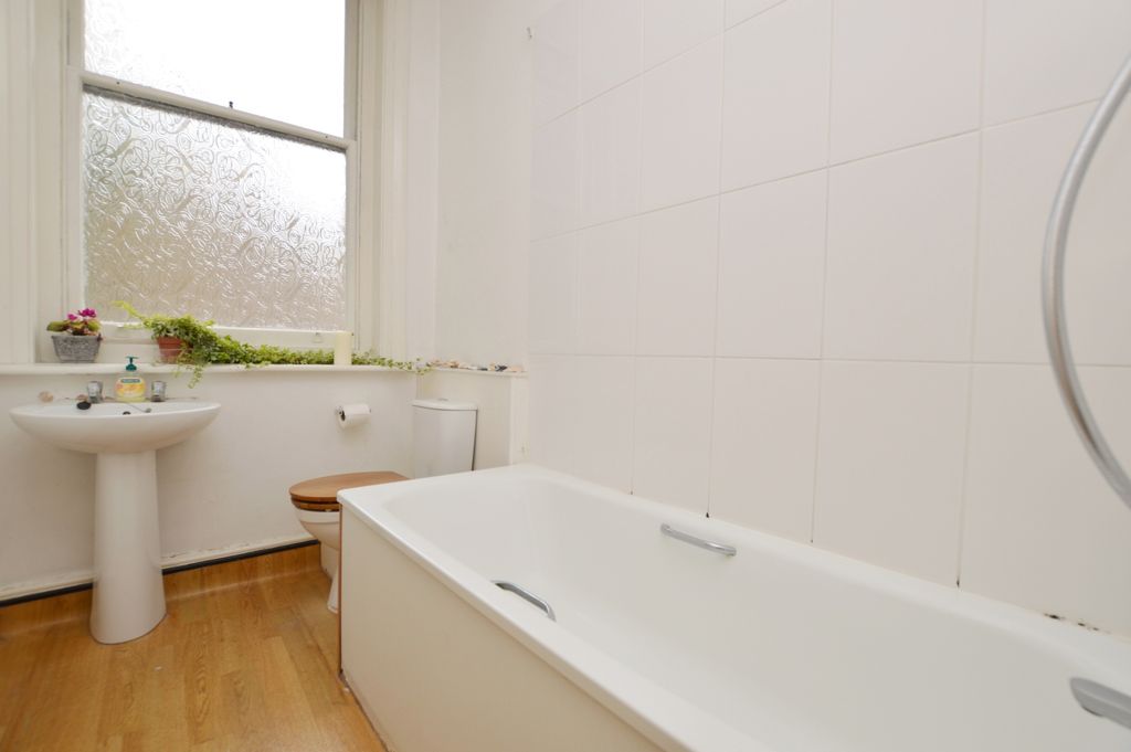 Property photo 2 of 4 Bathroom