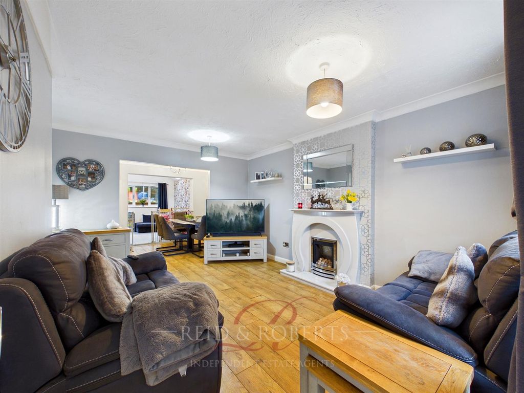 Property photo 3 of 24 Cam05148G0-Pr0123-Still017.Jpg