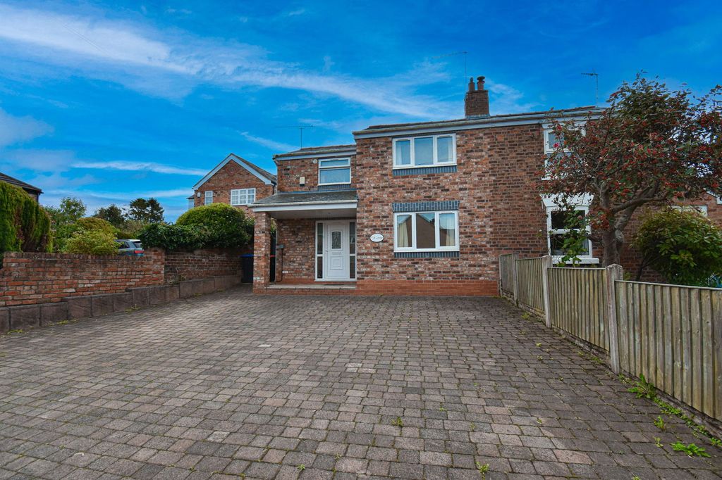 Property photo 1 of 25