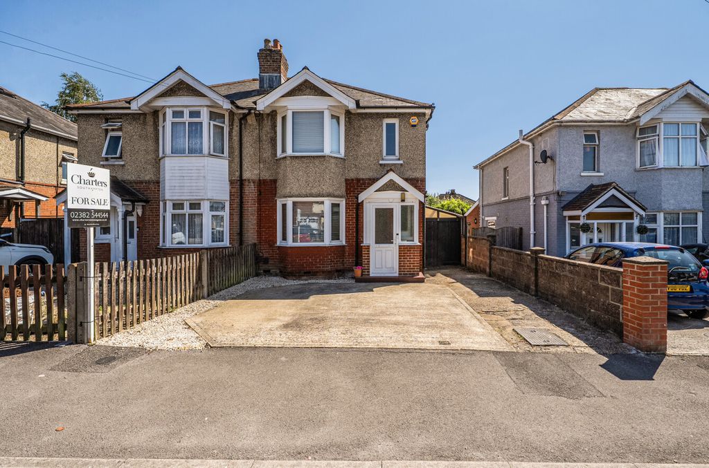 Property photo 1 of 12 1486056-21-6A47Ed...