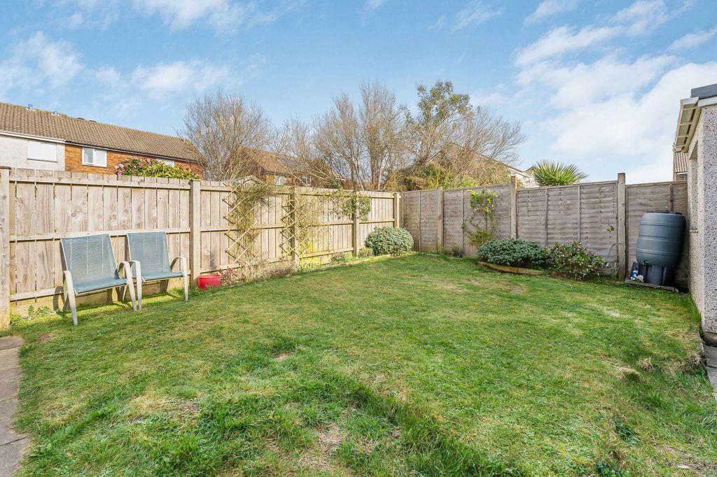 Property photo 3 of 26